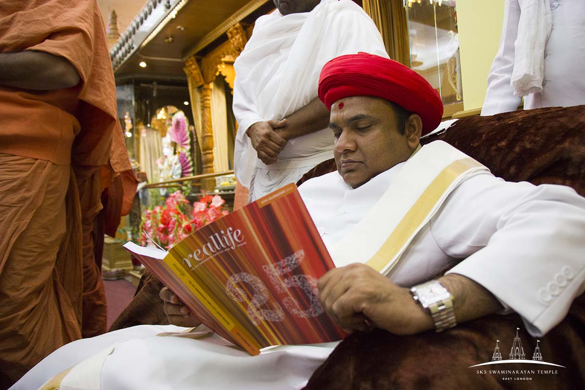 ©1987-2017 SKS Swaminarayan Temple East London